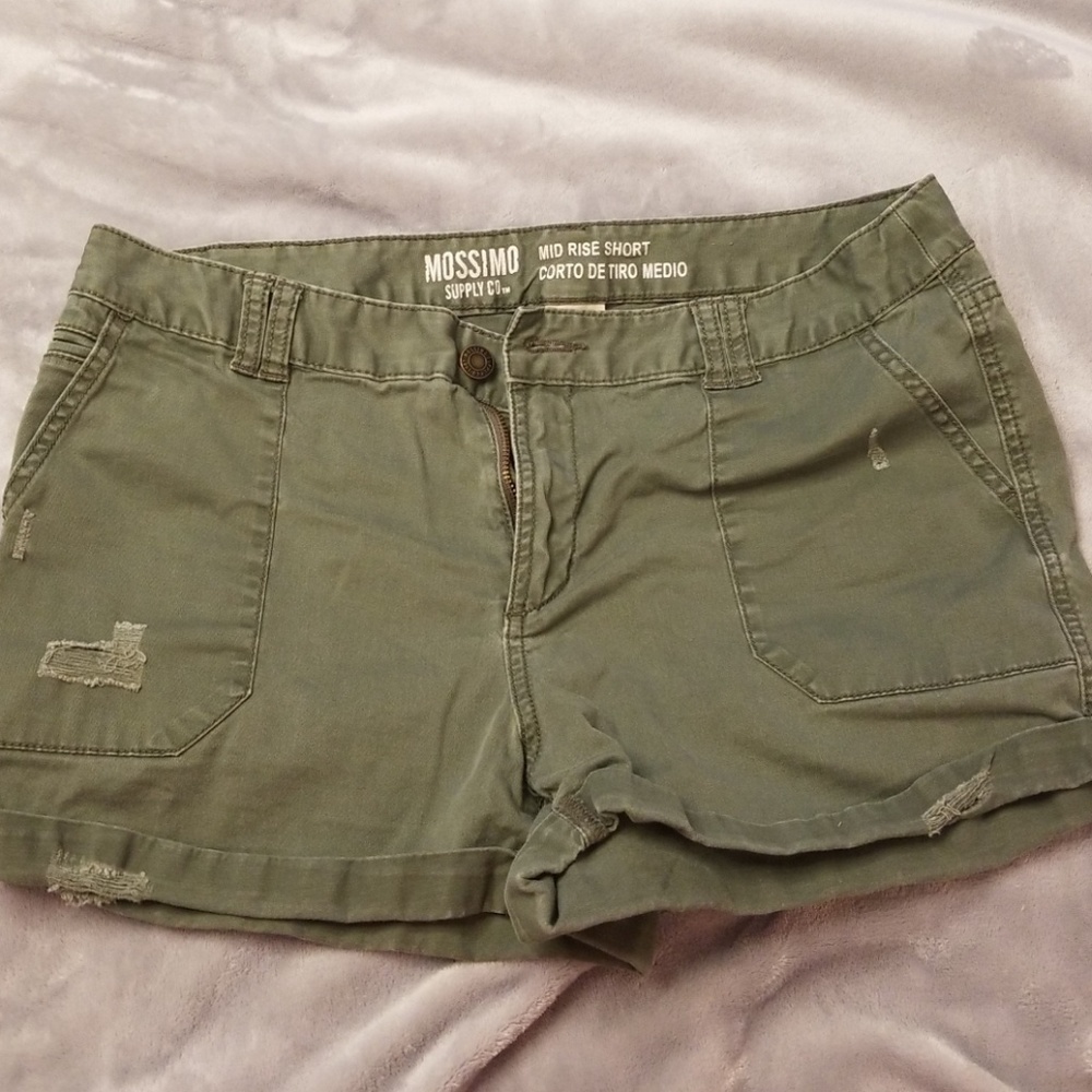 Mossimo supply co. Mid rise shorts size 10 olive